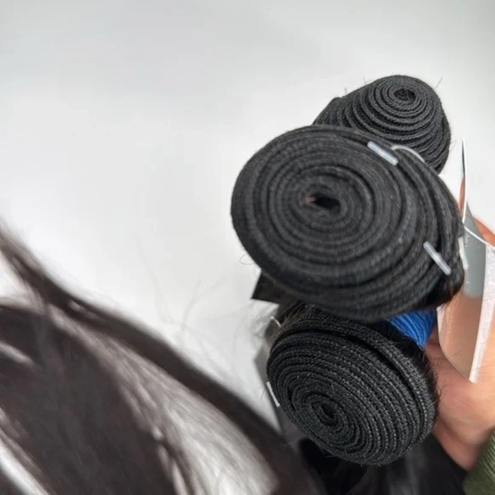 100% Unprocessed Black Human hair Extensions Bundle 22, 24 & 26 In - Picture 3 of 5